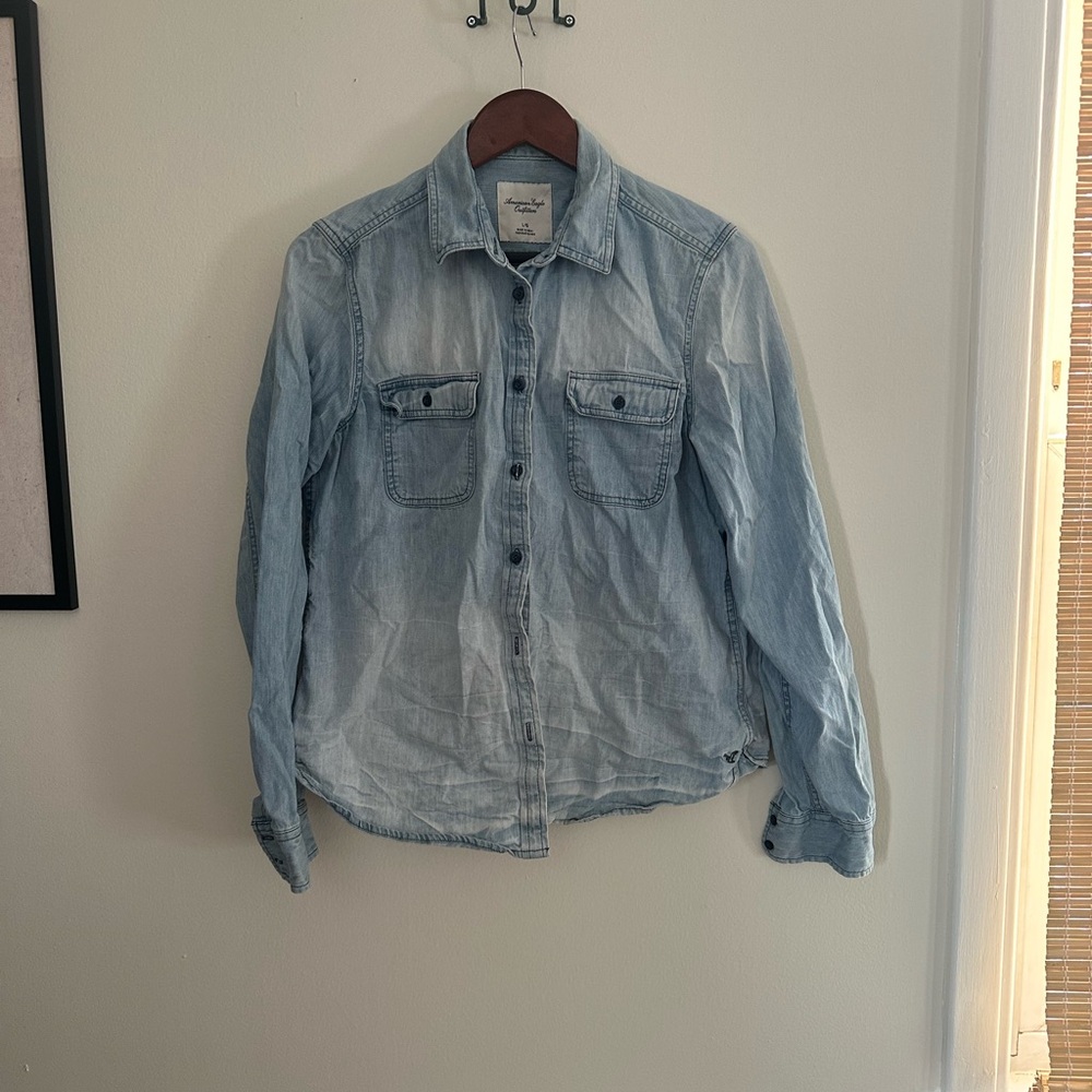 American Eagle Outfitters Light Wash Denim Shirt